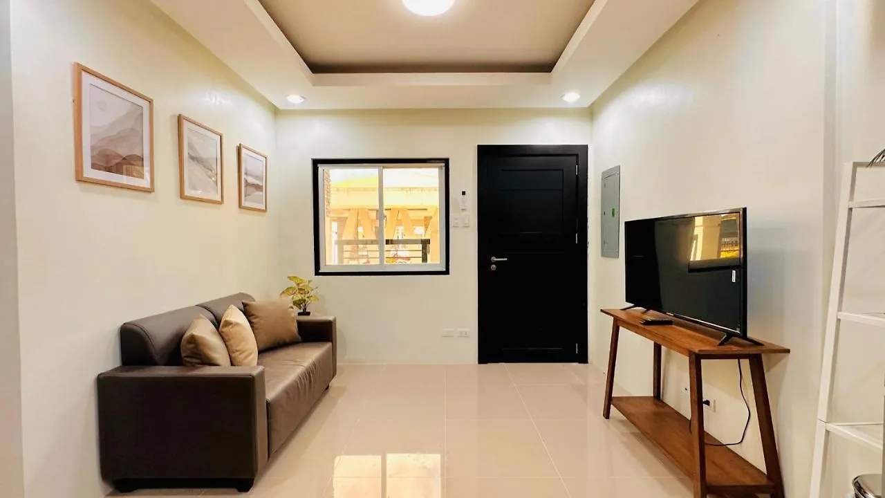 Davao City New Big Cozy 3 Bedroom House Blue
