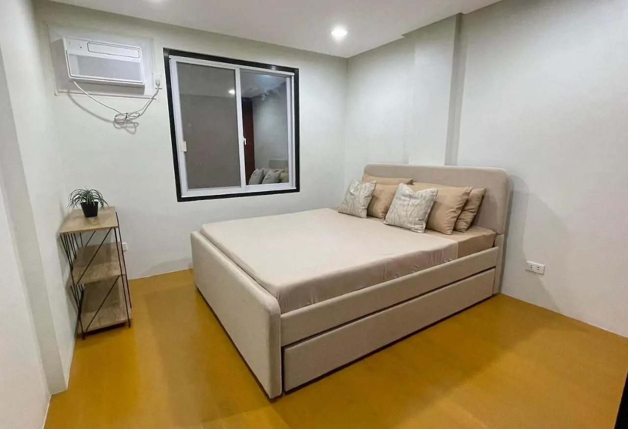 בית נופש Davao City New Big Cozy 3 Bedroom House Blue